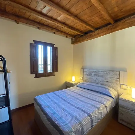 Alojamiento Bodega Lof Holiday home *